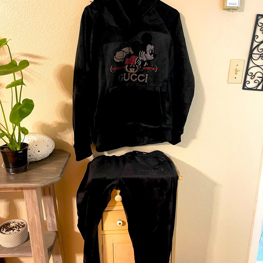 Black velour set